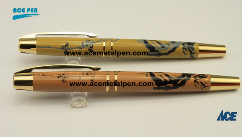 High end Wood finish Rollerball pen with fashion design